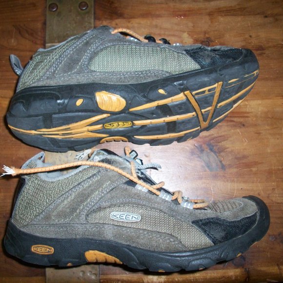 Keen Joey Size 2 - Picture 6 of 9
